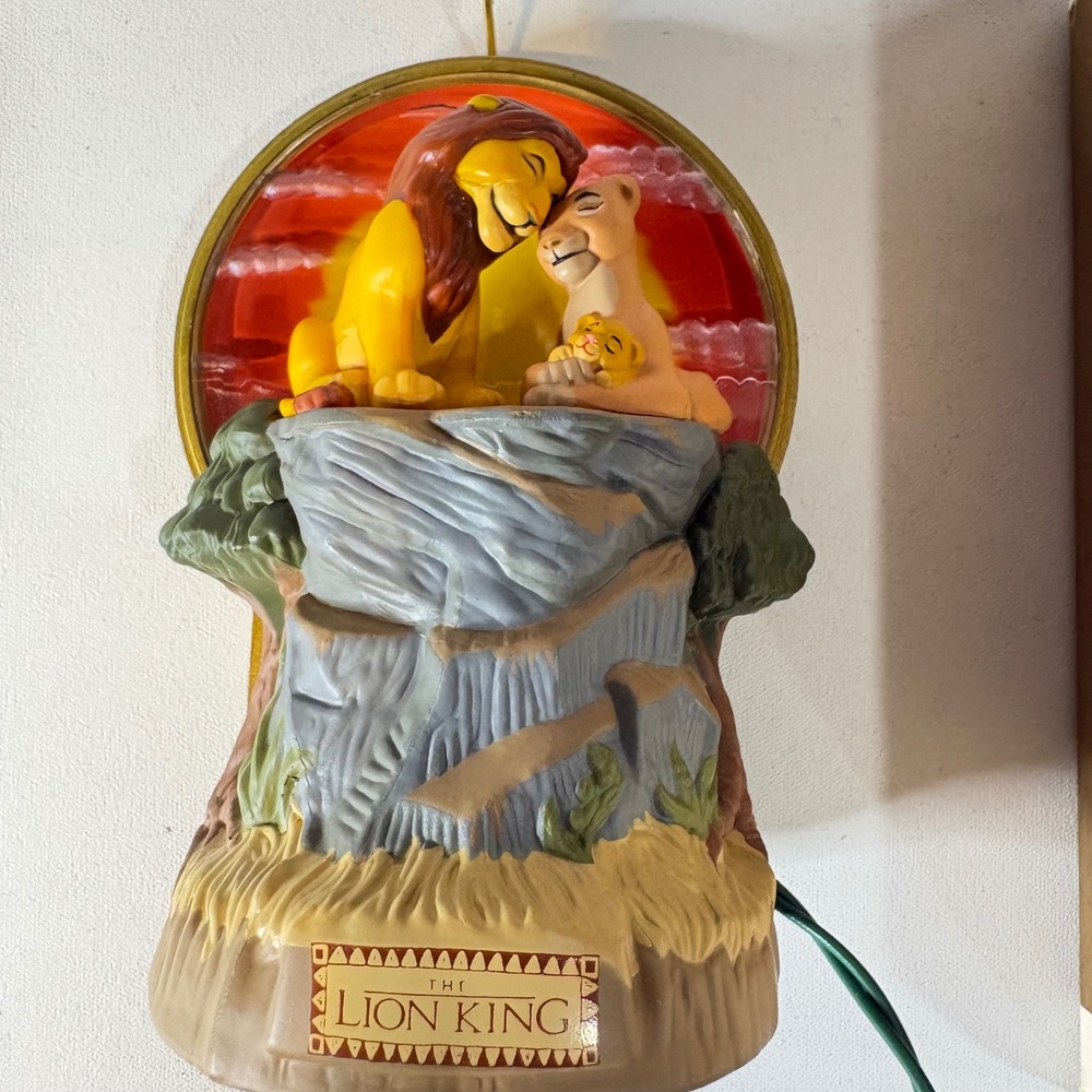 Hallmark Keepsake 1994 The Lion King Simba Sarabi Mufasa Magic Light Ornament